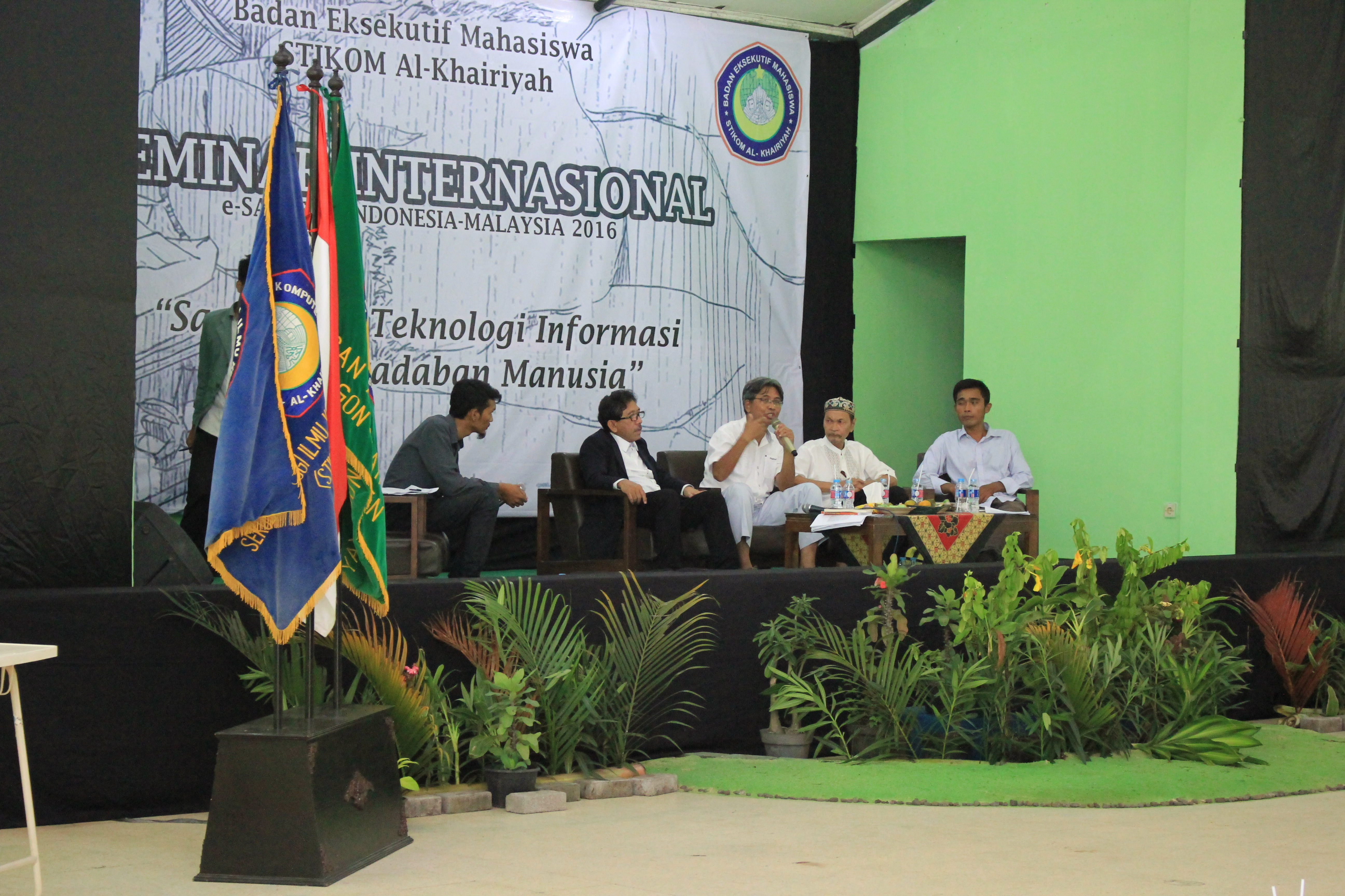 img-content
