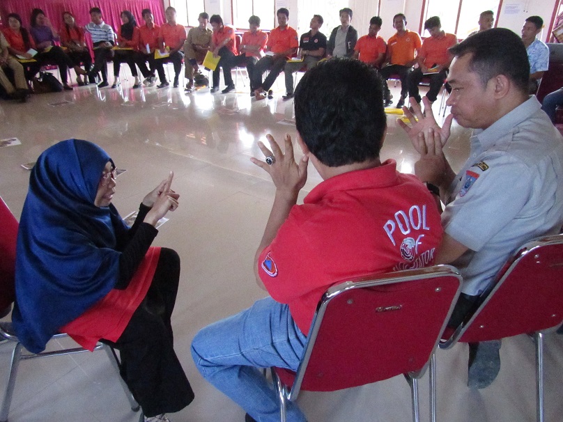 img-content