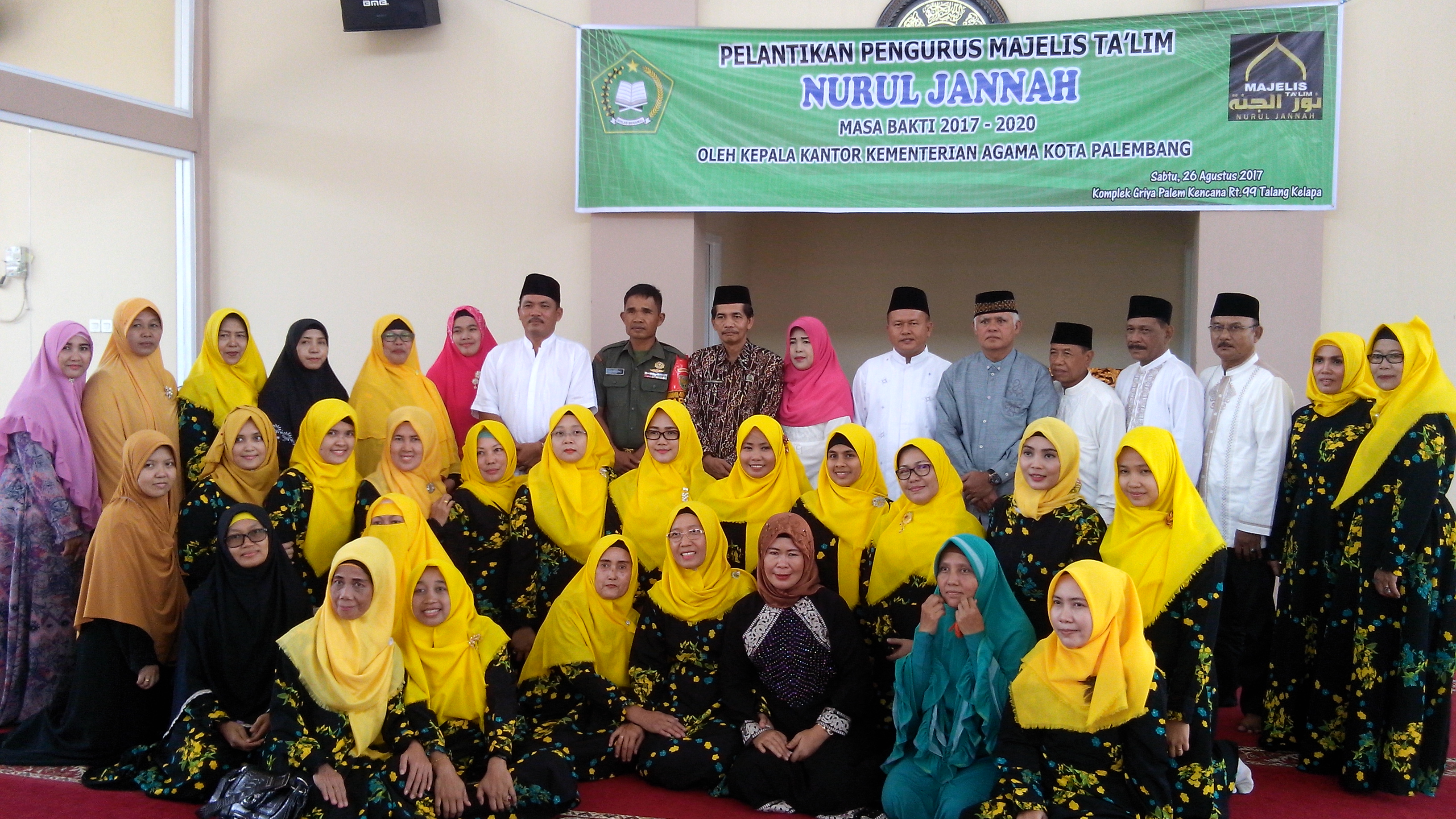 img-content