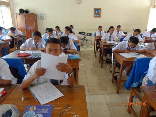 img-content
