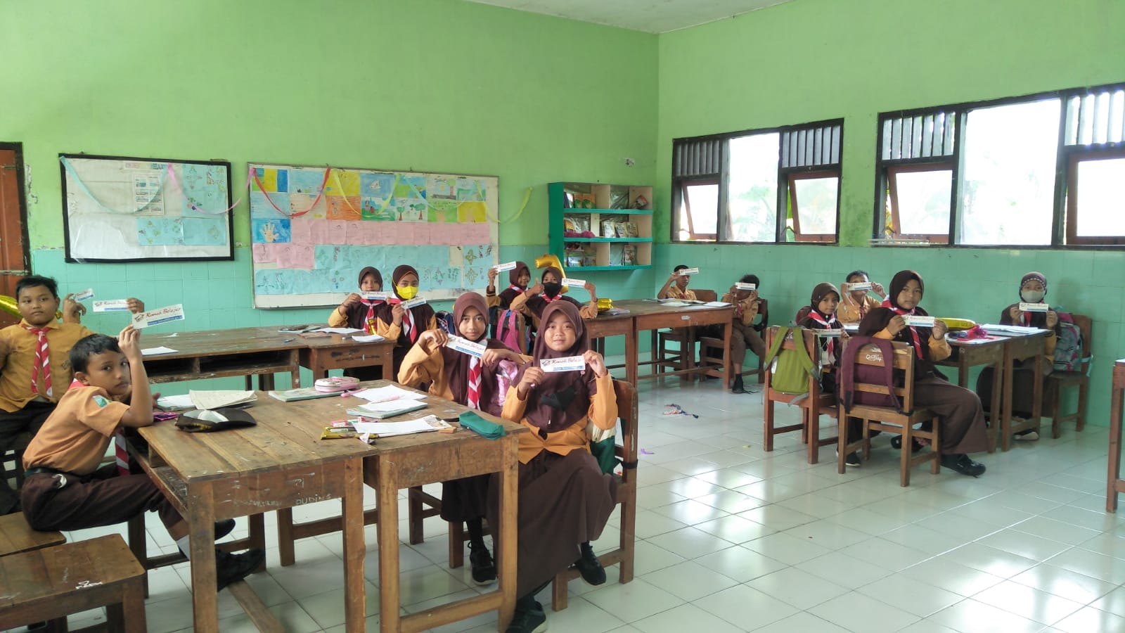 img-content