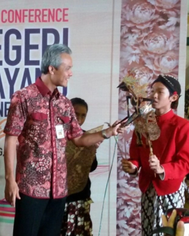 img-content