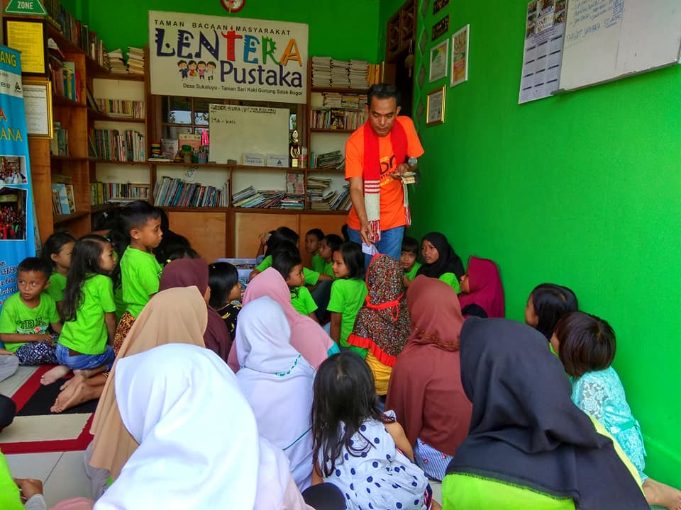 img-content