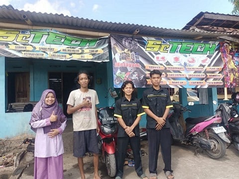 img-content