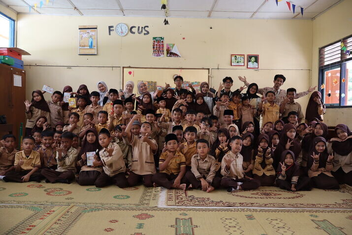 img-content